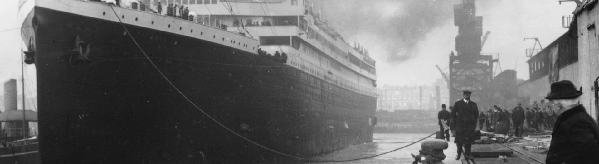 Titanic à quai avant départ
