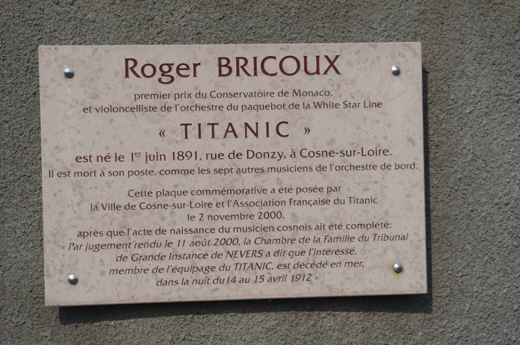 Détail de la plaque