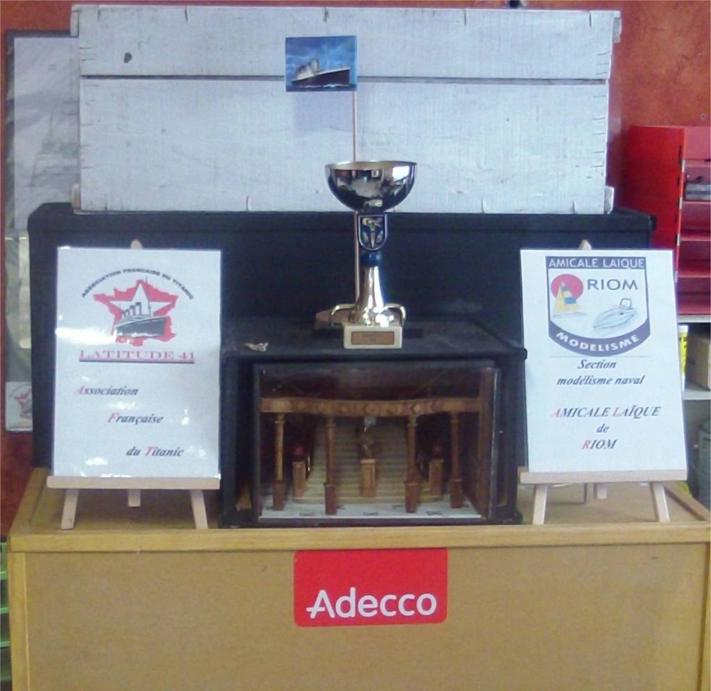 Le trophée remporté par l'Association Française du Titanic.