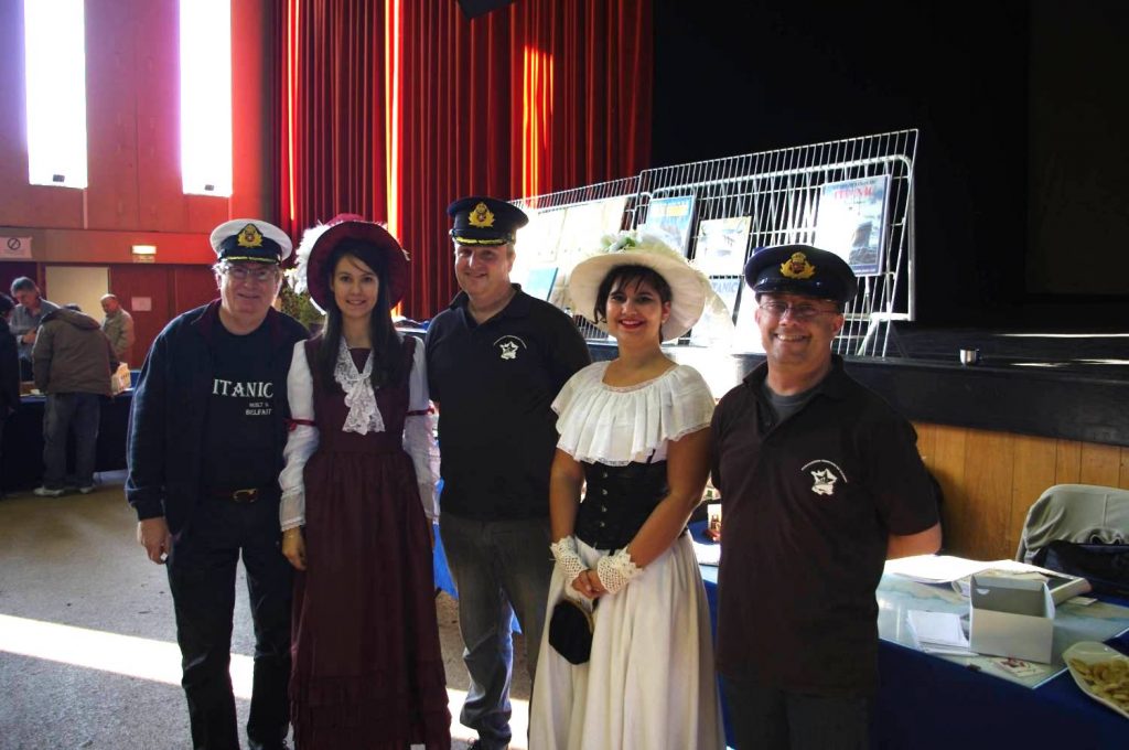 L'équipage du Titanic en galante compagnie.