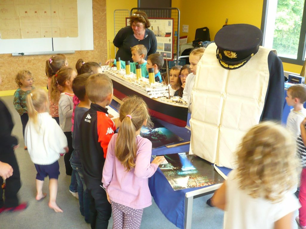 Image de l'exposition Titanic à l'école.