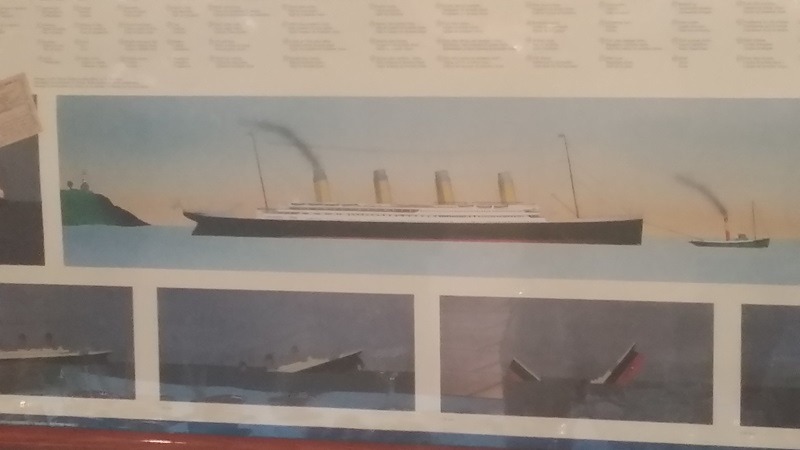 Gravure du Titanic vu de profil