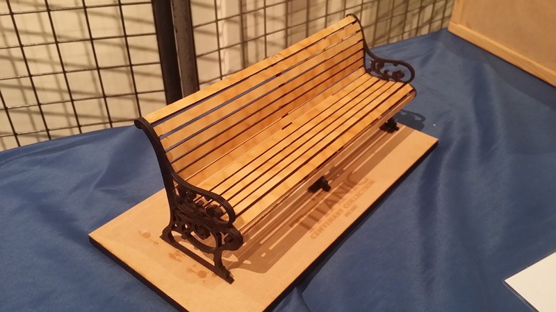 Reproduction d'un banc du Titanic