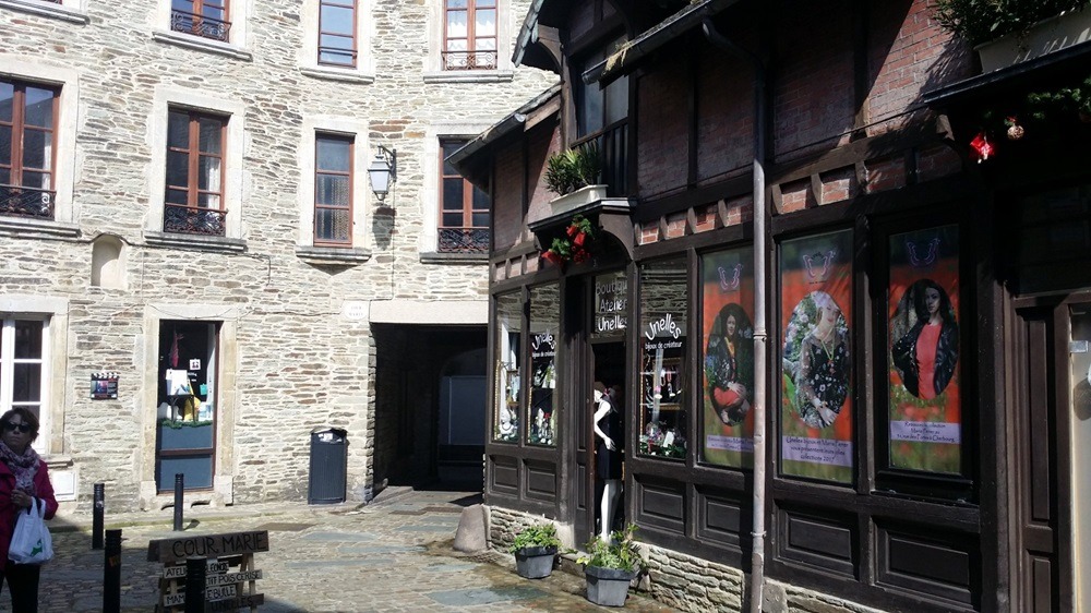 Place du tournage du film "Les Parapluies de Cherbourg"