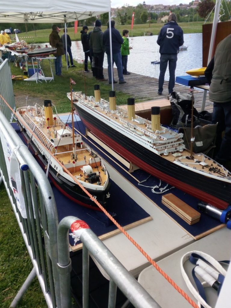 Maquettes du Titanic et du Nomadic.