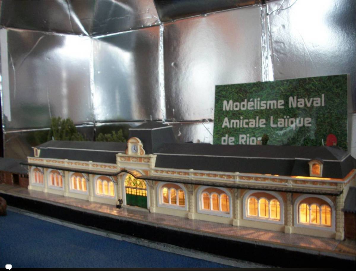 Lire la suite à propos de l’article Maquette de la gare maritime de Cherbourg