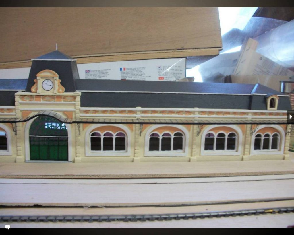 Avancée de la maquette de la gare