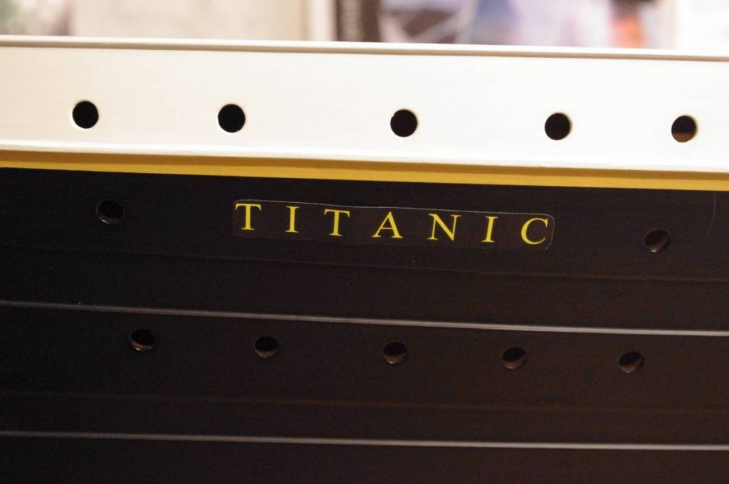 Zoom sur le nom Titanic