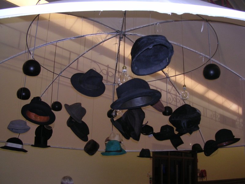 Exposition de chapeaux
