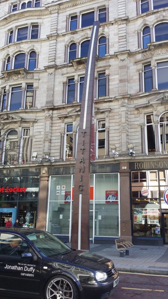Drapeau au nom du Titanic