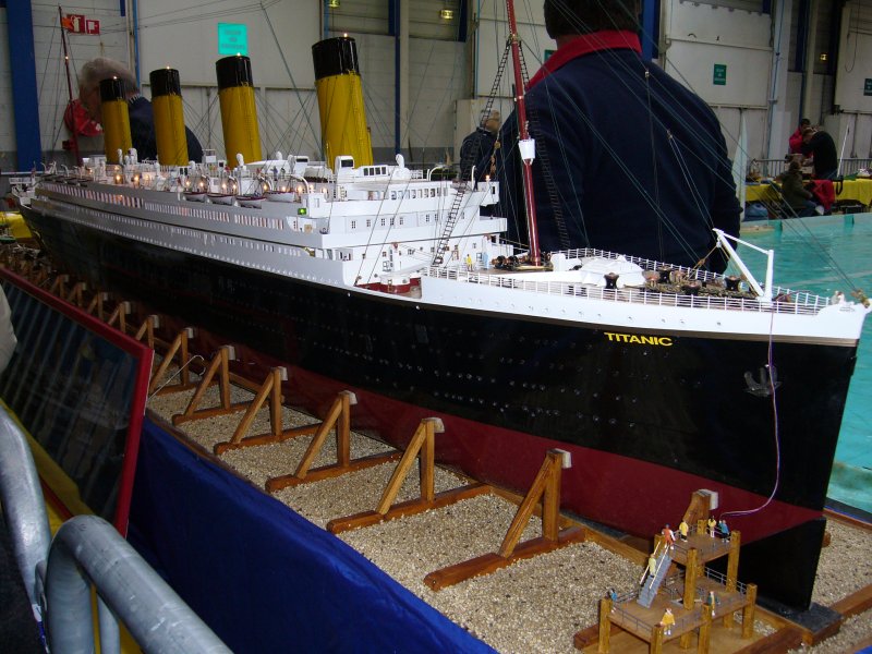 Vue de face de la maquette du Titanic