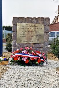 Lire la suite à propos de l’article Inauguration de la plaque commémorative de la famille Lefebvre