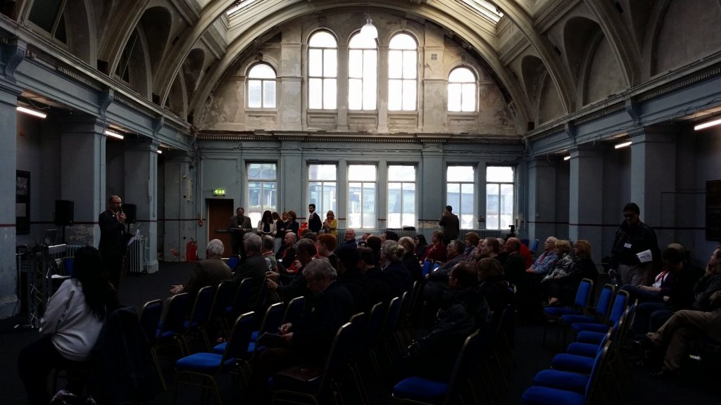 Grande salle de conférence
