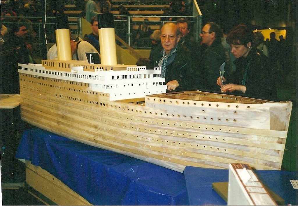 Début de la construction de la maquette du Titanic