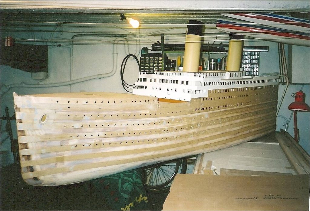 Début de la construction de la maquette du Titanic