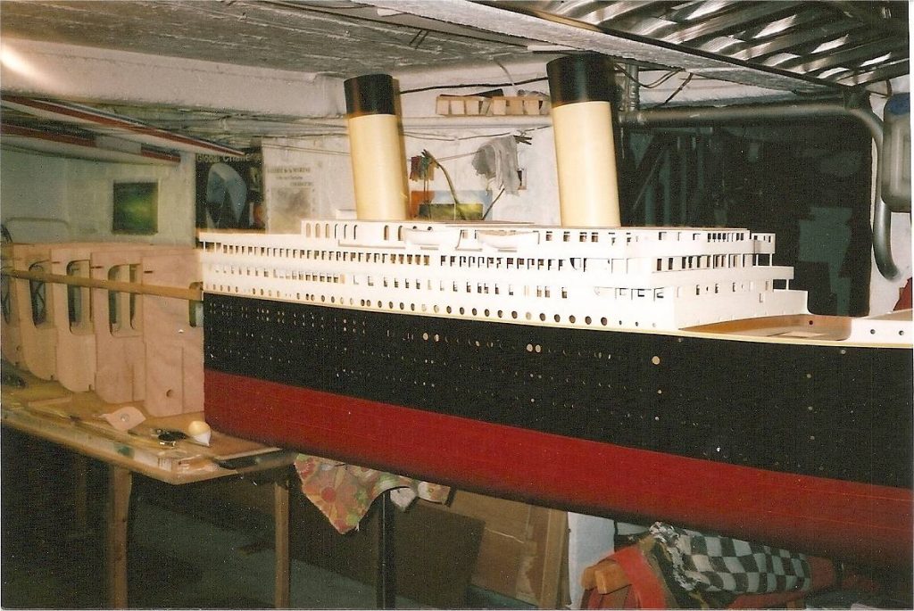 Début de la construction de la maquette du Titanic