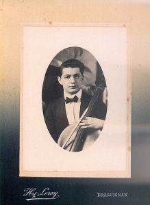 Lire la suite à propos de l’article Roger Bricoux, 1er juin 1891-15 avril 1912